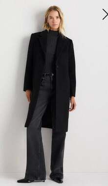 Wool Cashmere Classic Single-Breasted Coat in Black. Size S